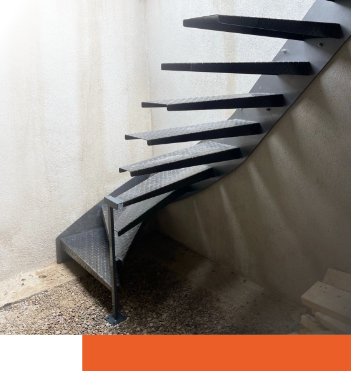 escalier métal bois intérieur escalier extérieur acier Côte-d'Or escalier tournant métallique Bourgogne fabrication escalier artisan Dijon escalier droit acier thermolaqué réparation escalier métallique ancien escalier suspendu sur mesure métallier escalier Beaune Auxonne garde-corps escalier Côte-d'Or escalier inox bois contemporain